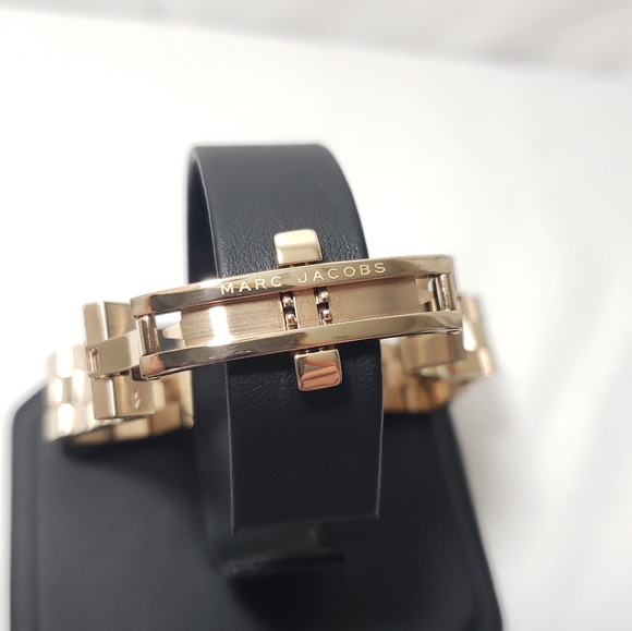 Marc Jacobs Riley Ladies Watch MJ3492 RoseGoldTone - Picture 4 of 9